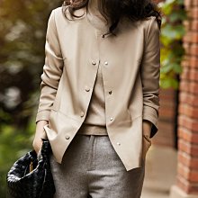 歐單 TH 新款 大氣時尚 超柔軟無塗層綿羊皮 俐落短版 精緻高質感 微寬鬆圓領皮衣外套 (G1130)