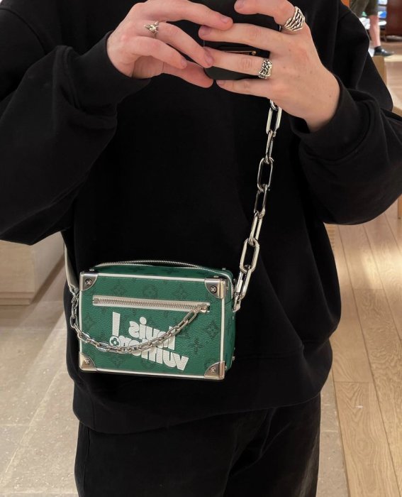 LOUIS VUITTON BY VIRGIL ABLOH CARROT POUCH M80851