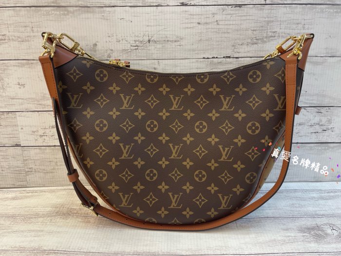 《真愛名牌精品》LV M46311 LOOP HOBO  老花拼色大款彎月包  附小包*全新*