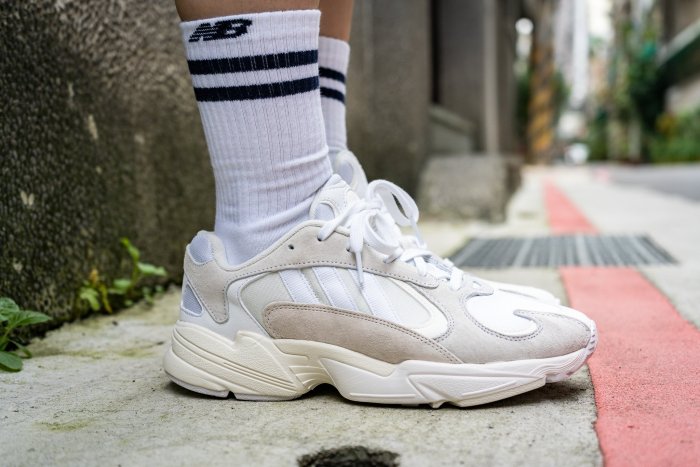 値下げ事業 即発送！26.5cm adidas YUNG-1 アディダス ヤング | www ...