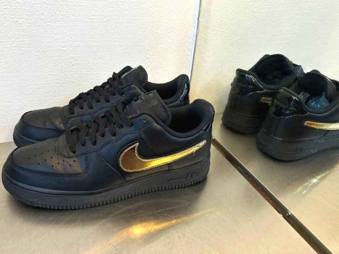 BLACK極新NIKE AIR FORCE 1魔鬼氈黑金漆皮X真皮AF1