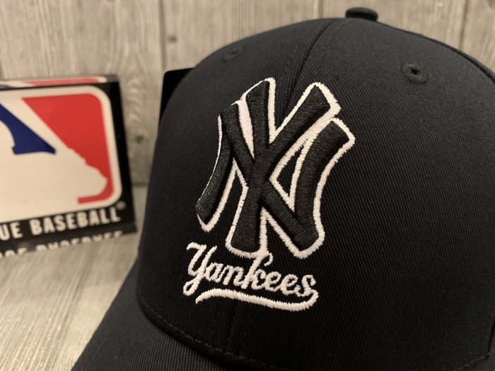 塞爾提克~免運 MLB美國大聯盟~YANKEES 洋基隊-黑色 可調式 立體繡標 棒球帽 帽子 老帽 鴨舌帽 運動帽