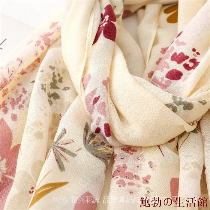 圍巾棉麻手感加厚緞紋素雅清新米色花朵流蘇旅遊時尚披肩絲巾
