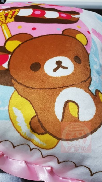 【售完】2012年 拉拉熊 San-X Rilakkuma 懶懶熊 馬卡龍 蛋糕 方方型 抱枕 靠枕 47X47cm