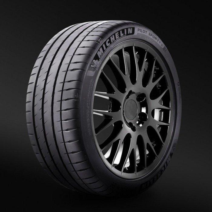 米其林Pilot Sport 4 S ~295/30R20 305/30R20