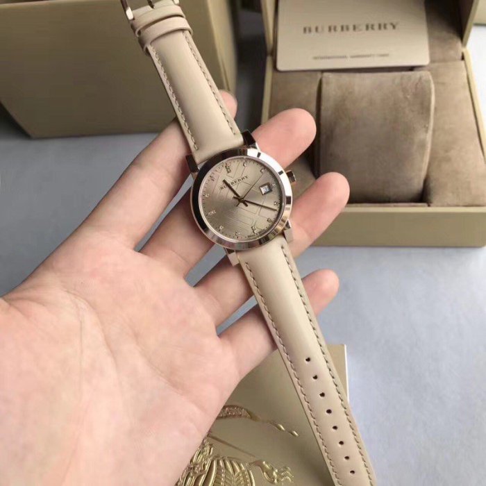 Burberry bu9131 女錶 牛皮 34mm 女款 時尚休閒手錶