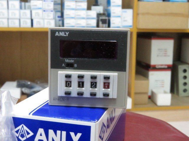 ANLY 安良 AH4CN-R 多段數位式限時繼電器附保護蓋