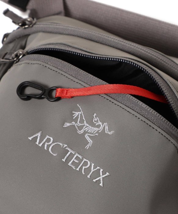 小鹿♥臻選】ARC'TERYX BEAMS 別注Arro Waistpack 背包余文樂著始祖鳥