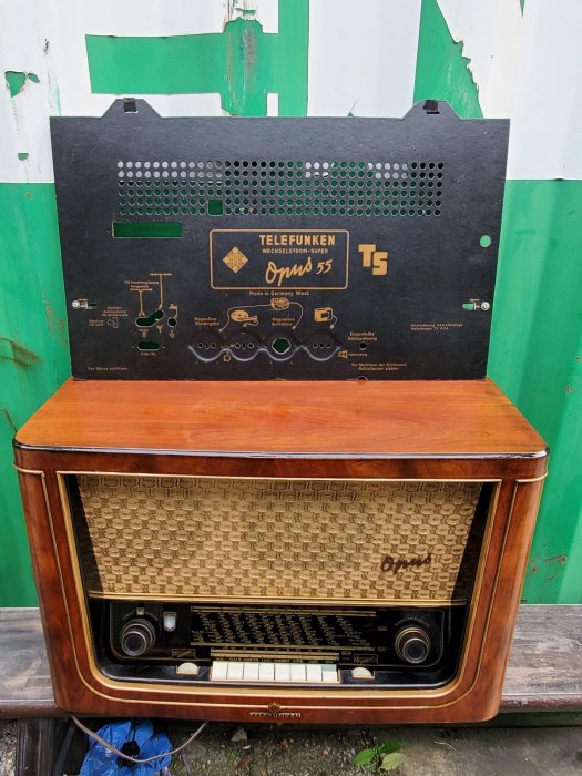 1956年德律風根頂級真空管收音機TELEFUNKEN OPUS 55 類OPUS7  用9管 EL84X2天然磁鐵喇叭