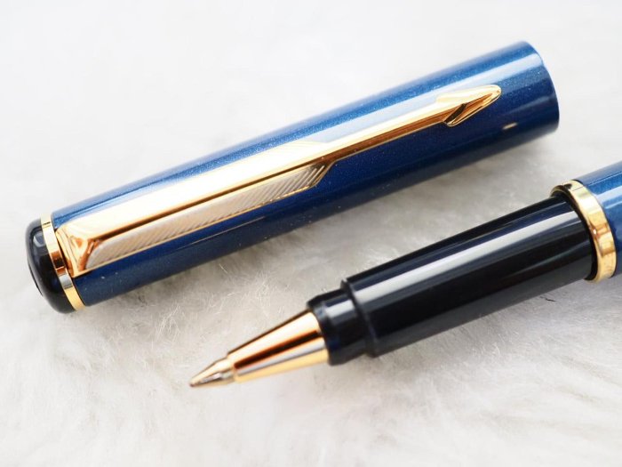 B992 非常美麗的 派克 英國製 rialto 海軍藍色 高級原子筆(庫存新品)