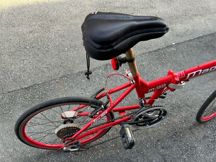 二手腳踏車/自行車/單車 Magic M-2024紅色折疊腳踏車/小摺/24段變速小折，台北面交