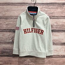 Maple麋鹿小舖 美國購買 童裝品牌 TOMMY HILFIGER 男童淺灰色字母立領長T ＊ ( 現貨5號 )