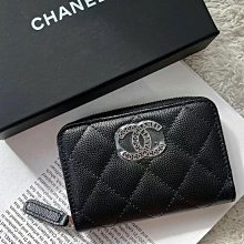 Chanel AP3830 新款 鏤空 CC 荔枝格紋卡片零錢包 黑金現貨