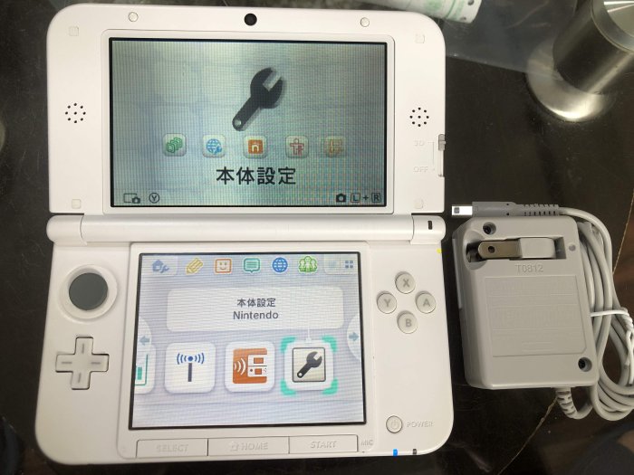 土城可面交現貨稀少限量二手日版任天堂3DS LL 魔物獵人4 限定版3DS LL 8成新主機無須R4卡即可直改日原裝