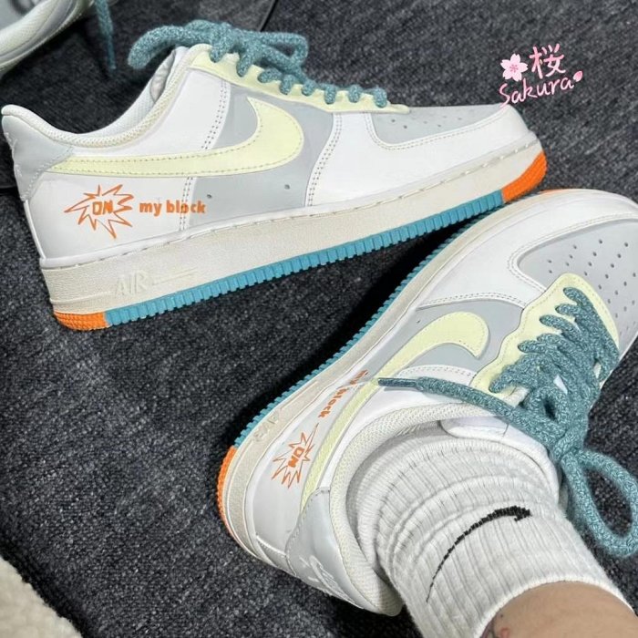 日本代購 新款Nike Air Force 1 Low 811 白藍 時尚 街頭塗鴉 手繪噴繪CW2288111