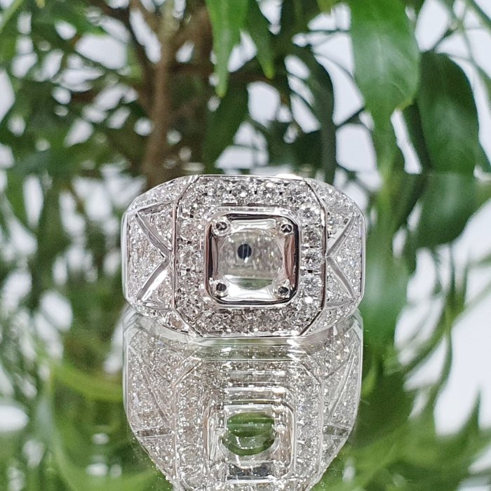 全新品 鑽石空台 1～1.5克拉男用台 有色寶石皆可使用585白K金鑽石材質 配鑽約0.68ct 大眾當舖 編號8631