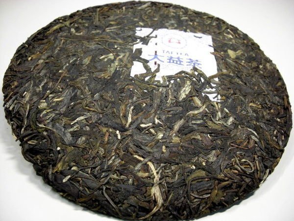 大葉茶莊- 大益普洱茶專賣 2012年勐海茶廠 " 大益 易武正山 201批 "~357克 生茶 茶香倉儲好