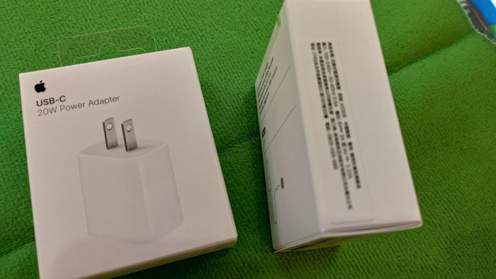 現貨iphone 12/13/14神腦公司貨/出貨含發票Apple原廠20W PD USB-C 快充頭，旅充頭