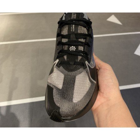 【正品】NIKE ZOOM GRAVITY 黑白灰 銀線 透氣 輕量  馬拉松 男 BQ3202-001慢跑鞋