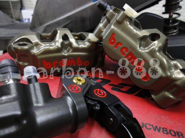 【carbon_888】Brembo MotoGP 廠隊版CNC 3D全切削 一體無叉銷輻射卡鉗 鈦合金活塞34/38mm 鎖距108mm