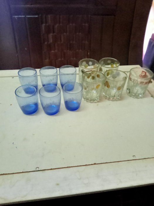 早期的懷舊的老杯子11個，含藍色慶祝東港信用合作社十四周年六個，非常希少