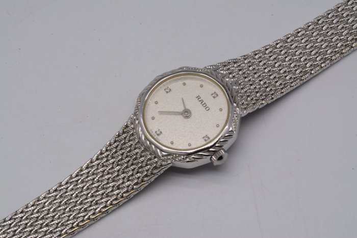 《寶萊精品》RADO 雷達表銀灰白圓型石英女子錶
