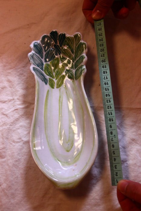 20106--大白菜造型-非常罕見-中華陶磁-完整老件-小菜盤(免運費~只有這一件~歡迎預約自取確認)