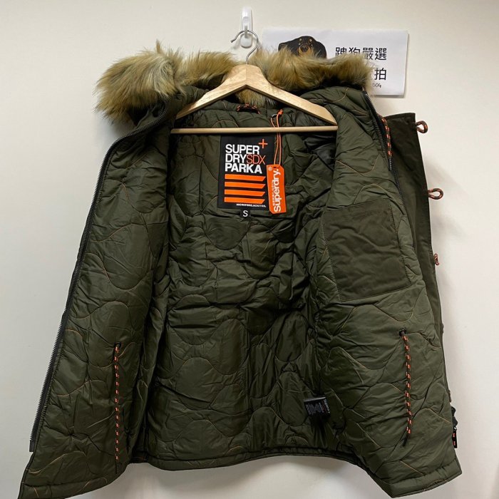 跩狗嚴選 極度乾燥 Superdry M51 大衣 長版 軍綠 超細纖維 軍裝夾克 外套 風衣 防風保暖 N3B