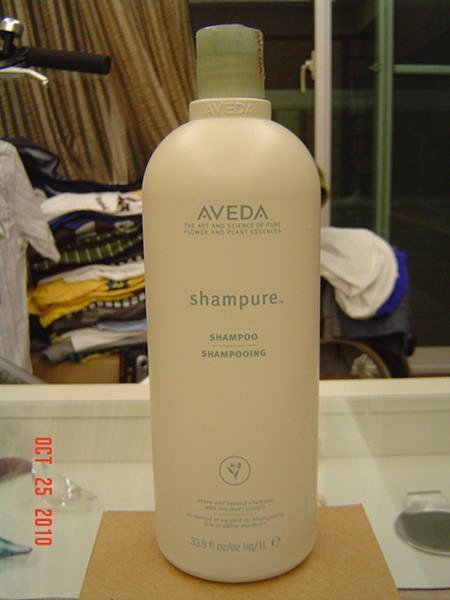 AVEDA 純香洗髮精 " 亞洲配方 " 1000ml (全新-櫃上正貨) 特價:1620元  免費附贈壓頭喔!