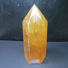 【競標網】天然3A酒黃冰洲水晶柱(K65)980克(網路特價品、原價1300元)限量一件
