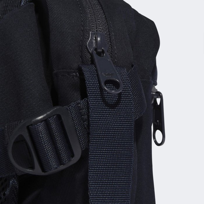 南🔥2023 2月 ADIDAS OG RIFTA 運動腰包 側背包 三葉草 拉鍊 刺繡 黑 IB9182