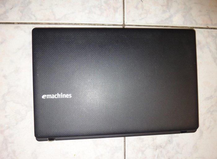 Acer Emachine e732z I3 NOTEBOOK 筆記型電腦 (15.6吋)I3-M370 8g ram