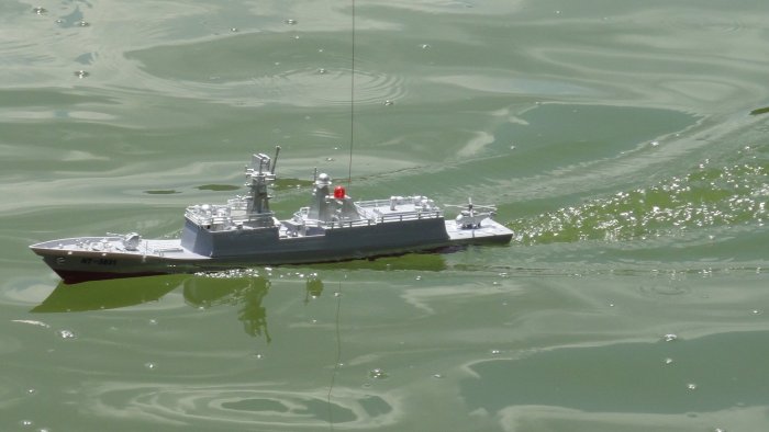 玩具邦－限自取遙控軍艦是艘象徵度高的遙控船與遙控飛彈巡防艦可下水測試遙控快艇遙控驅逐艦遙控戰艦坦克車飛機遙控戰車潛水艇!