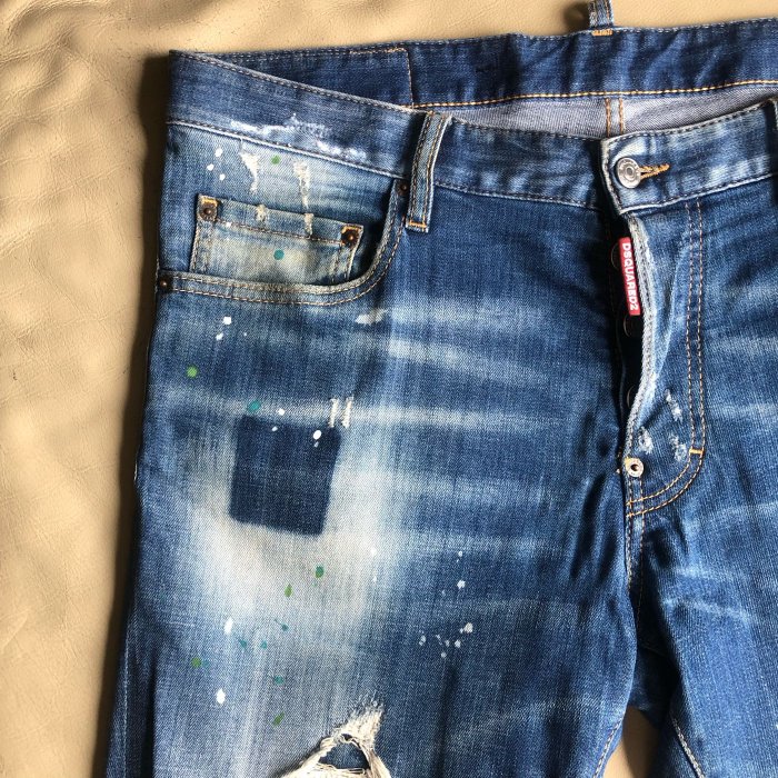 [品味人生]保證正品 Dsquared 2 D2 貼布 破損 油漆 騎士 牛仔褲 size 52 city biker jean