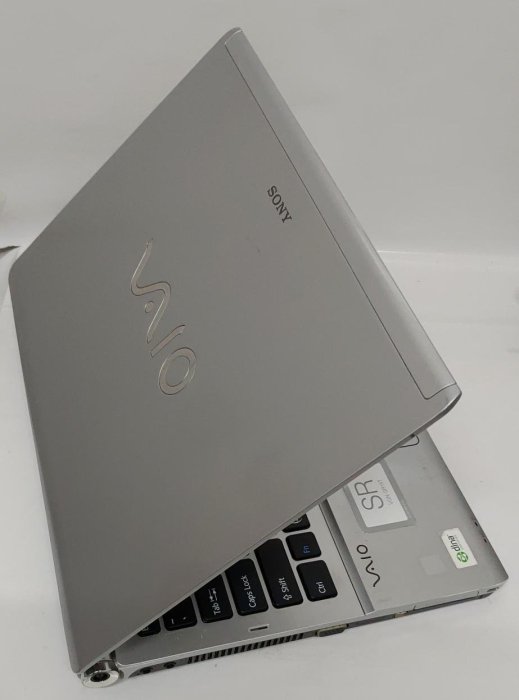 Sony 14吋 筆電型號: PCG-5NAP記憶體4G 硬碟320G作業系統 Windows 7銀色 二手外觀9成新使用功能正常已過原廠保固期