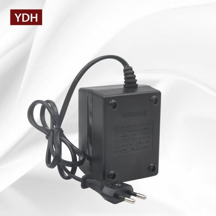 【熱賣精選】遠東航200W220V轉110V電壓的歐標變壓器110V轉220V美標電源轉換器