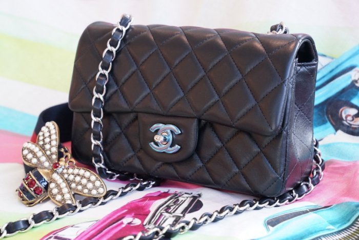 Chanel A69900 Flap Mini Coco 包 小羊皮 20 cm 黑銀鍊