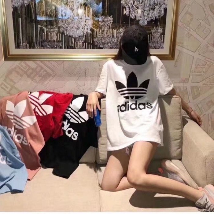 【男女同款】愛迪達 adidas 三葉草 衣服 短T 短袖T恤 短袖上衣 男款 女款 情侶裝 男女衣著 大尺碼❤️售紫色