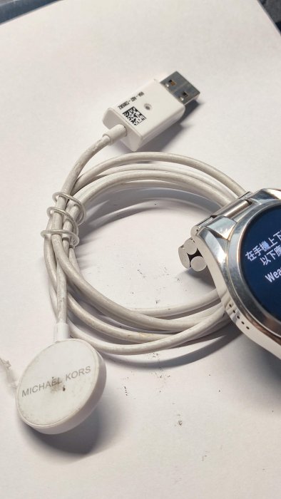 女用Michael Kors MK MKT5012 ACCESS BRADSHAW 觸控穿戴式智慧型腕錶 手錶 過保 無盒裝 只有手錶和充電線 不鏽鋼材質 銀色