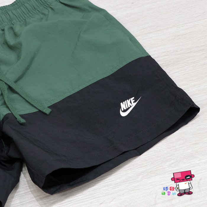 球鞋補習班 NIKE NSW CLUB SHORTS 綠黑 海灘 梭織 抽繩 刺繡字勾 運動短褲 FB7812-323