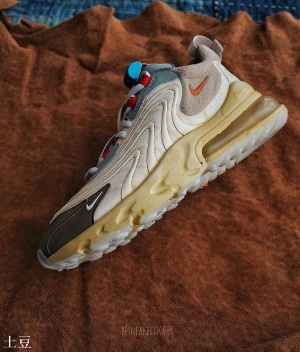 土豆）TRAVIS SCOTT X NIKE AIR MAX 270 REACT 沙漠聯名CT2864-200