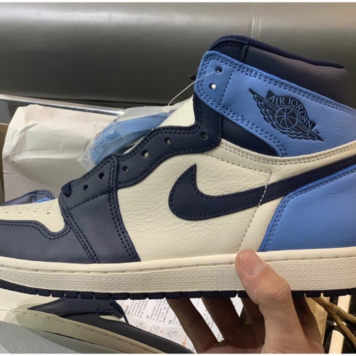 【正品】Air Jordan 1 AJ1 黑曜石 北卡藍 藍腳趾 高幫籃球 情侶 555088 140潮鞋