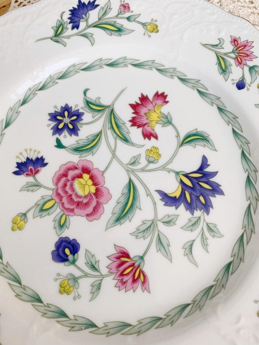 日本Momoyama桃山制瓷花卉浮雕餐盤，浮雕描金餐盤蛋糕盤