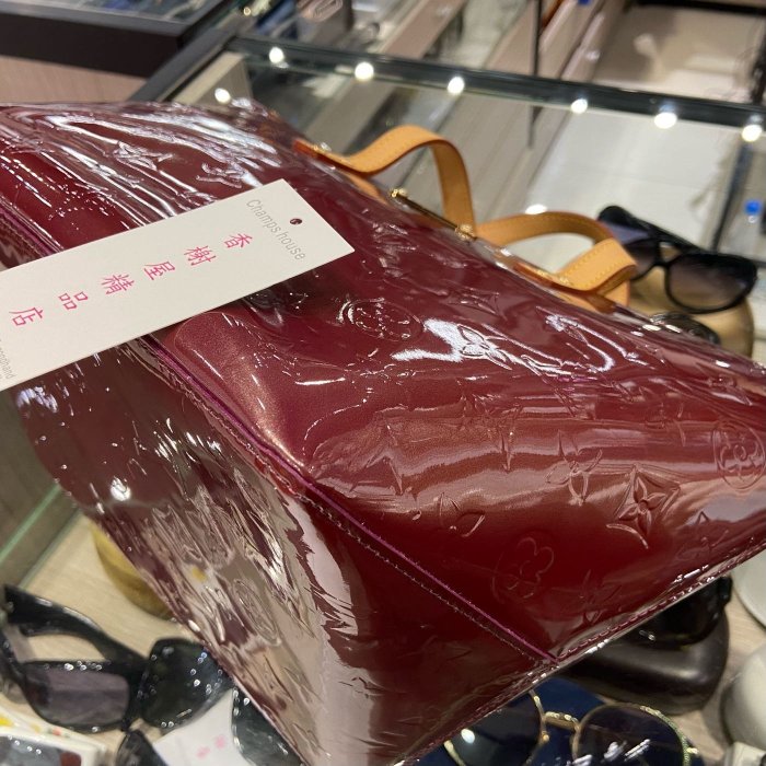 ⭐️ 香榭屋精品店 ⭐️ LV Louis Vuitton 暗紅色漆皮金牌拉鍊水餃包 手提包 (XB8971)