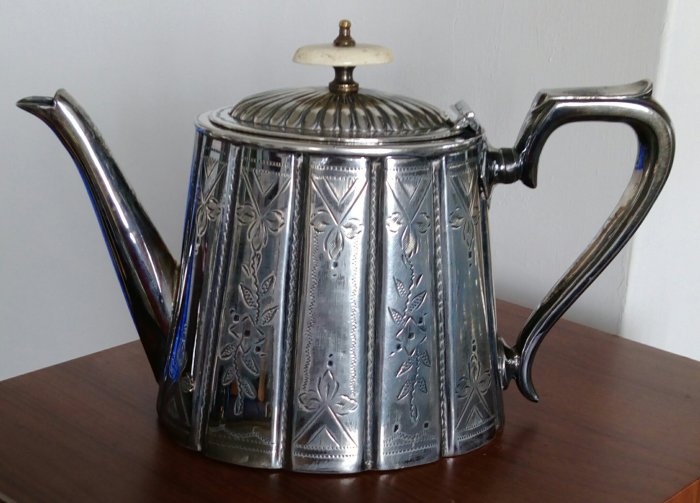 198 高級英國維多利亞鍍銀壺 antique silver plate etched tea pot