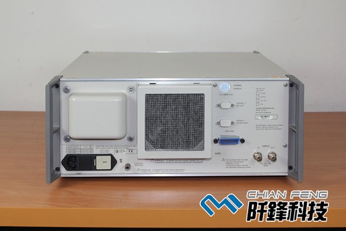 【阡鋒科技 專業二手儀器】Fluke 5520A 高性能校正器 Multi-Product Calibrators