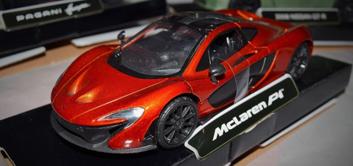 {車界模王} 1:24 MCLAREN P1 麥拉倫 P1 全球最強工廠跑車  空運到!!!!