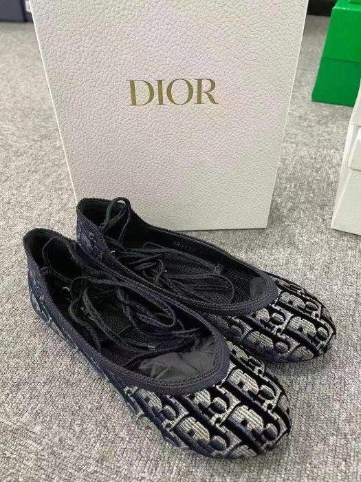 HJ國際精品館21春夏DIOR  KCB690VOB藍色 Dior Oblique 繡花絲絨 POÈME芭蕾舞鞋