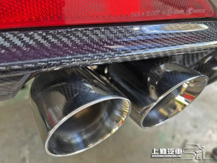 BMW 汎德 F30 VVS電控閥門排氣管 四出尾飾管 VVS中尾段 雙出碳纖維後下巴