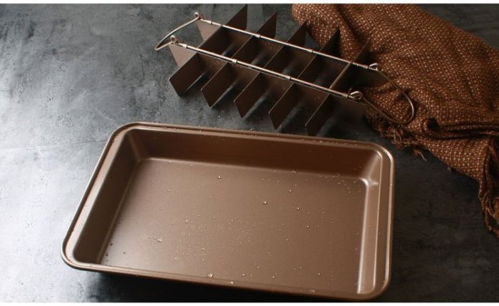 Amy烘焙網:固定底18格布朗尼烤盤/加厚重型鋼不沾分格烤盤/巧克力布朗尼烤盤/烘焙用具